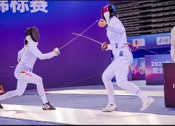 击剑夜战：皖南灰熊队淘汰对手北城貔貅队，临门一脚致胜本土核心状态回升